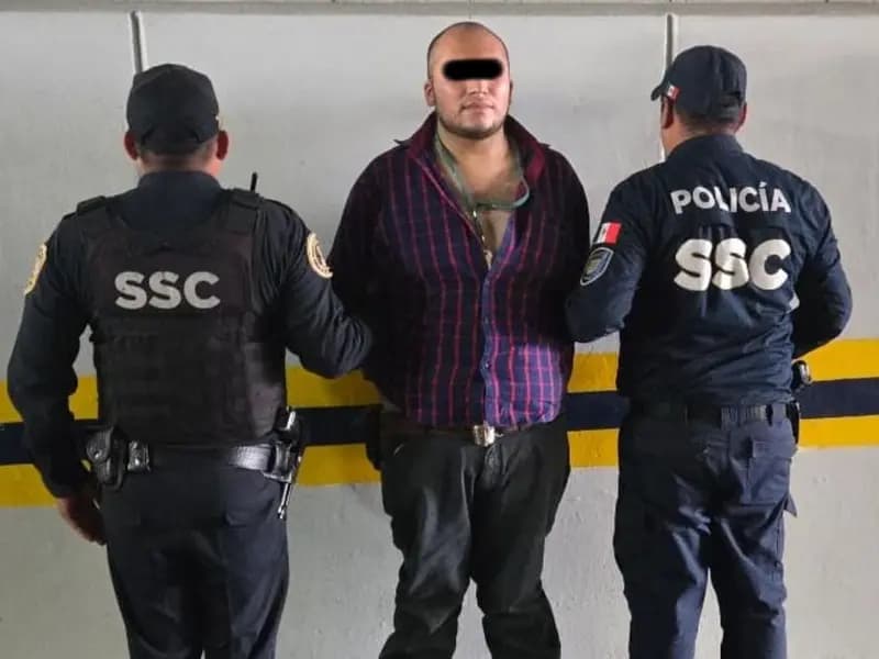 Detienen a sujeto que mató a hombre tras pelea en cine para adultos