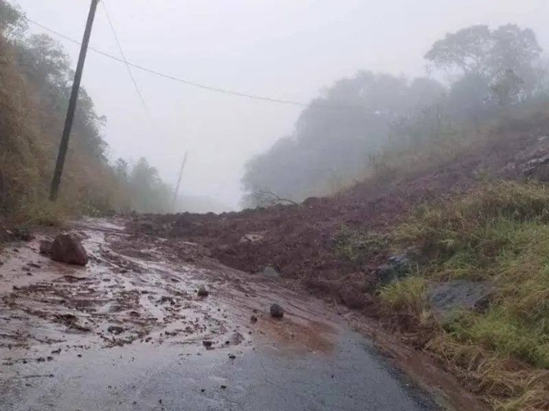 En Hidalgo inician evacuaciones por ríos desbordados