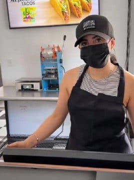Empleada en EU se niega a atender a mexicano