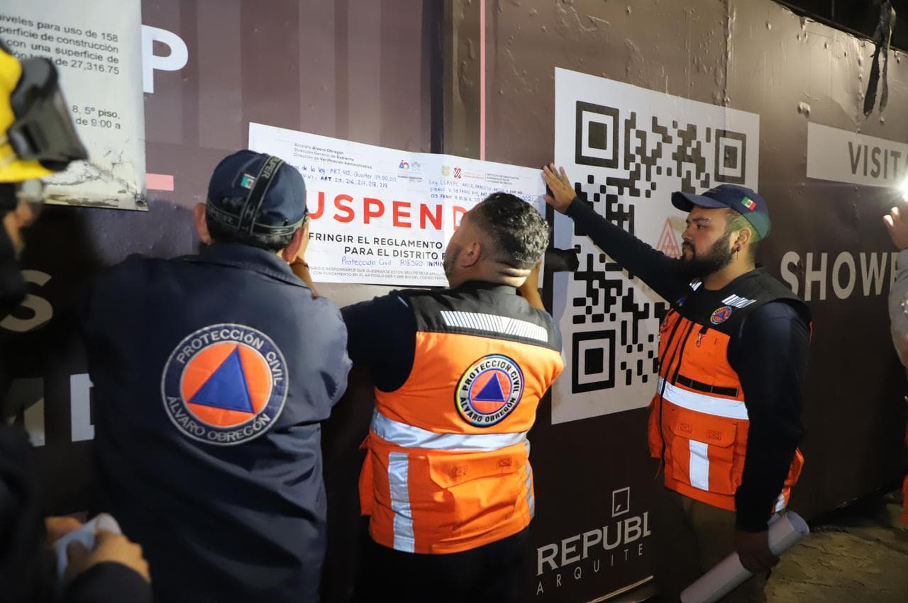 SUSPENDE ALCALDÍA ÁLVARO OBREGÓN OBRA EN PERIFÉRICO SUR 2950 POR RIESGO A LA POBLACIÓN