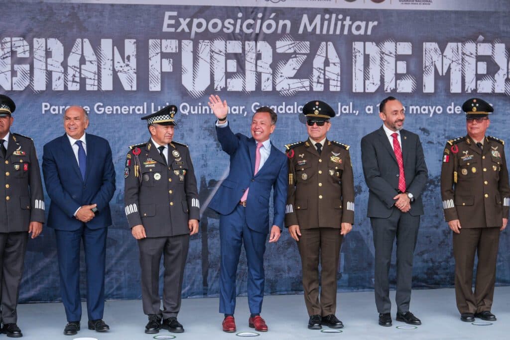 Encabeza Pablo Lemus Navarro, Gobernador de Jalisco, la inauguración de la exposición militar ‘La Gran Fuerza de México’