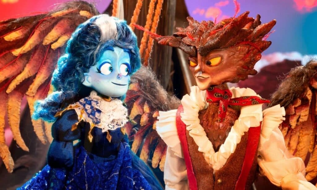 Personajes principales de la película animada "Soy Frankelda", con un fondo colorido que destaca su técnica stop-motion.