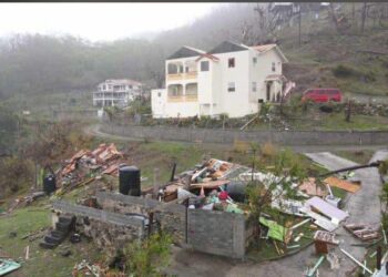 Beryl toca tierra en Granada; se dirige a Quintana Roo