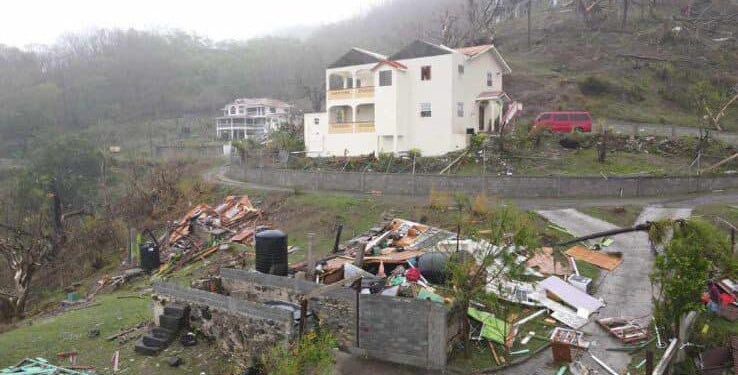 Beryl toca tierra en Granada; se dirige a Quintana Roo