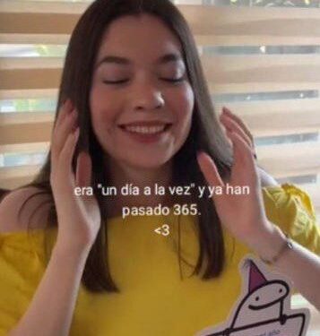 Mujer celebra primer aniversario de “contacto cero” con ex pareja