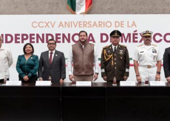 Encabeza Ismael Burgueño ceremonia conmemorativa por el 215 Aniversario de la Independencia de México