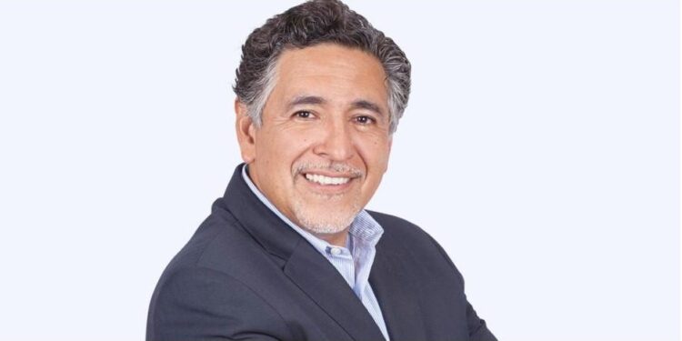 GENTE DETRÁS DEL DINERO